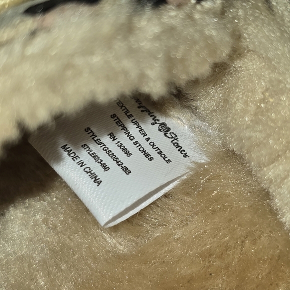 Stepping Stones Baby Leopard Faux Fur Slippers 3/6 months - Picture 2 of 10